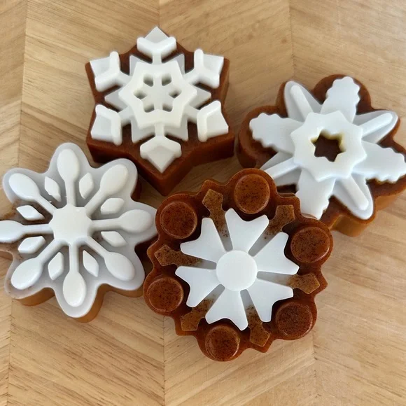 Tumeric Snowflakes Soap sold individually - Picture 2 of 4